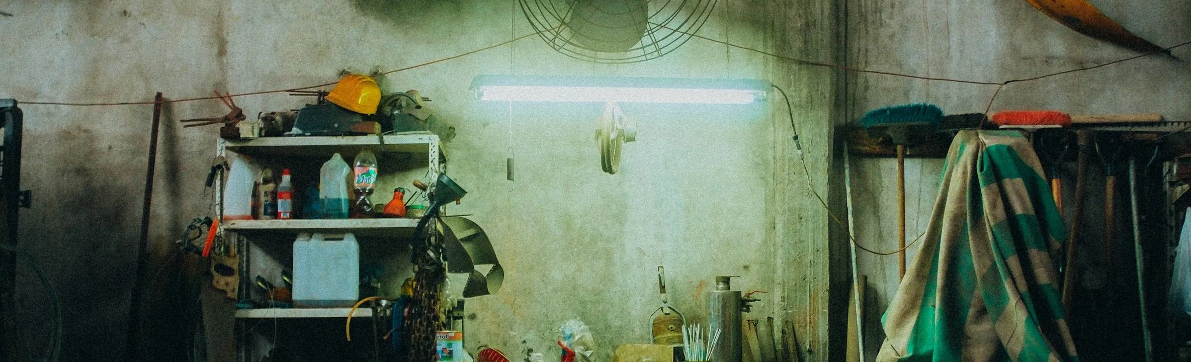 workshop, wide